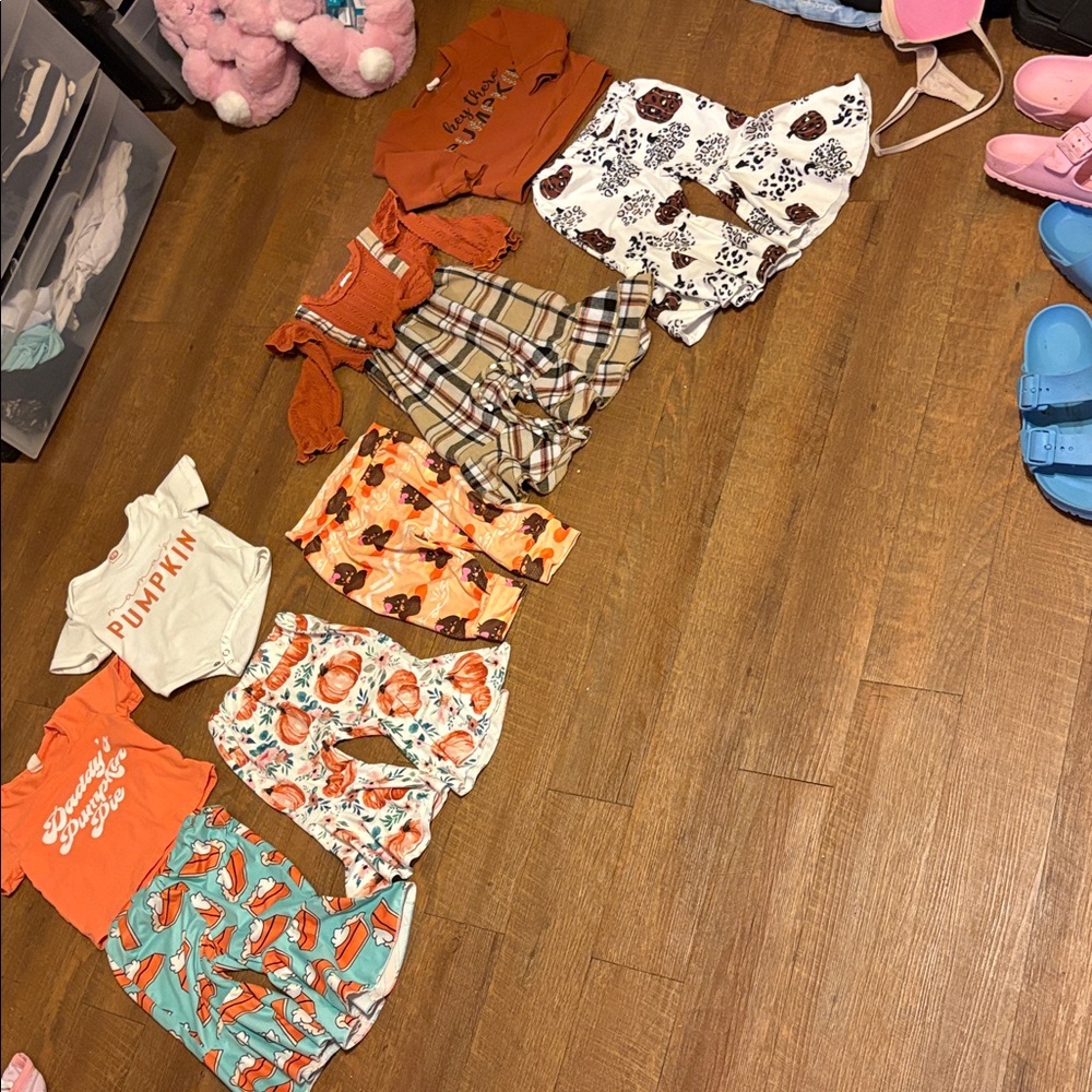 BUNDLE DEAL 5 Adorable fall thanksgiving outfits & 1 pair of pants 🦃🎃🥧🧡💛🩵🤎🖤🩶🤍